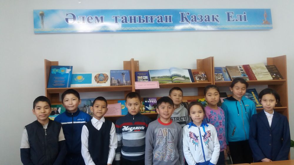 Ана десе күлімдейді жүрегім